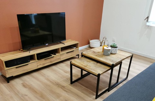 Baille Apartment | T2 with private terrace close to public transport
