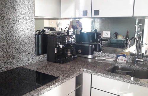 Collioure Apartment | T3, 60 m2, small building with swimming pool, 1st floor, separate entrance