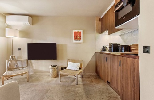 Gassin House | T3 Apartment – Peaceful and Secure Residence
