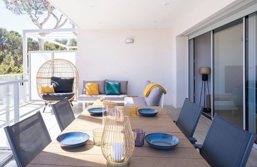 Carry-le-Rouet Apartment | T3 standing devant la plage Vue Mer Piscine