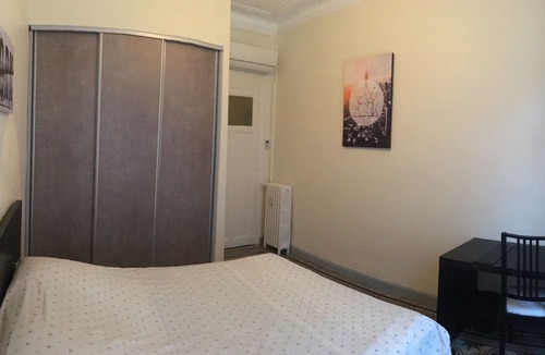 Baille Apartment | T4 Air-conditioned 3 Bedrooms Proximité Castellane Immeuble Art Déco / 6 persons