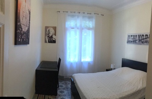 Baille Apartment | T4 Air-conditioned 3 Bedrooms Proximité Castellane Immeuble Art Déco / 6 persons