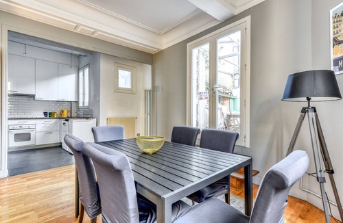 Historic Centre Apartment | Terrasse de la canourgue - Première conciergerie