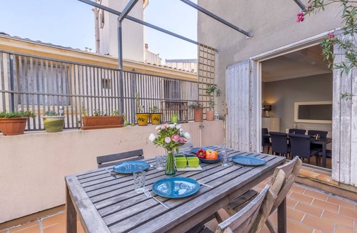Historic Centre Apartment | Terrasse de la canourgue - Première conciergerie