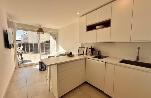 Le Grau-Du-Roi Apartment | Terrasse ensoleillée : appartement 1 chambre 1 cabine vue mer terrasse