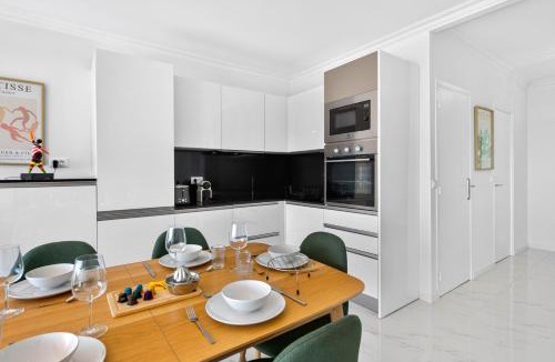 Menton Apartment | Terrasse vue mer exceptionnelle calme et confort