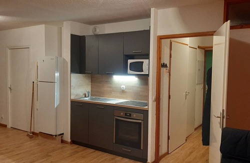 Puy-Saint-Vincent Apartment | The apartment Puy St Vincent, 3 bedrooms, pool, sauna. 6/8 pers. Ski slopes