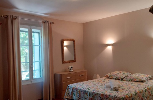 Paluds de Noves Other | The essentials in Provence