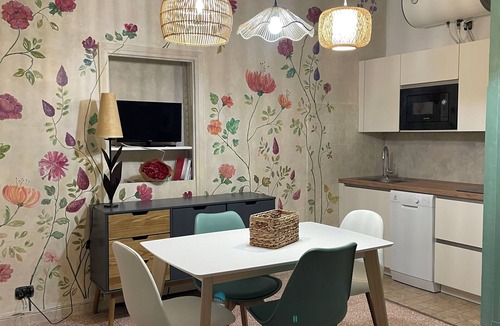 Old Town Apartment | The flowers wall