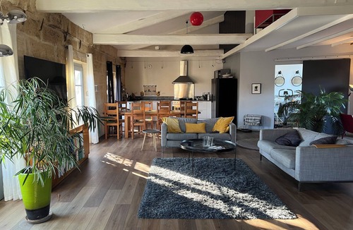 Uzes Apartment | The Loft d'Uzès - a superb apartment with a large rooftop terrace. Full AC!