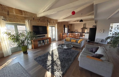 Uzes Apartment | The Loft d'Uzès - a superb apartment with a large rooftop terrace. Full AC!