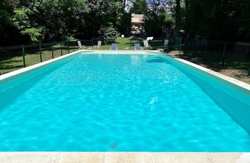 Lurs Apartment | The Main Down - Apartment with pool view