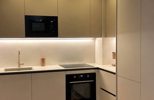 Liberation Apartment | The Suite des Sables Spa Downtown
