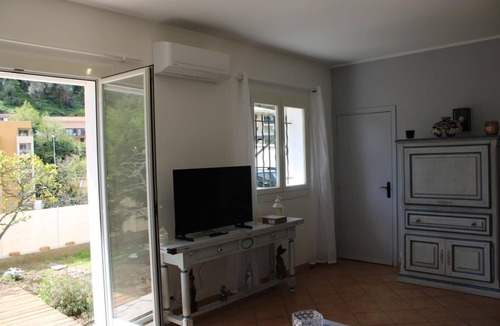 Menton Apartment | Thieman House - MENTON