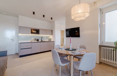 Lingotto Apartment | This large studio apartment is ideally located for exploring Turin, with easy access to the subway, allowing you to reach the city center in just a few minutes and the lively San Salvario neighborhood in even less time. Just steps from Parco del Po, the