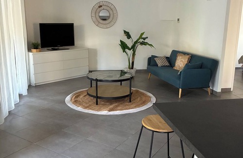 Les Pennes-Mirabeau House | TO THE SOUND OF BIRDSONG House in Provence with private garden and parking