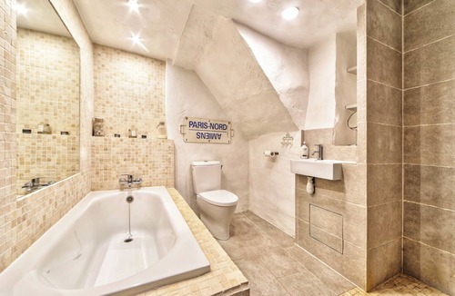 Mougins House | TOWNHOUSE MOUGINS in the old village, fantastic view, sea and mountains