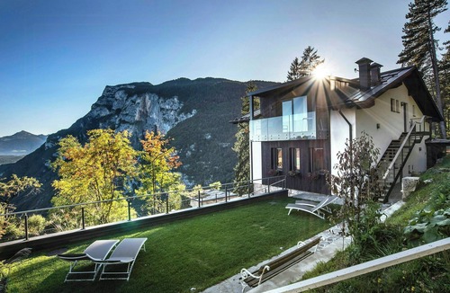 Fai della Paganella Apartment | Trentino house with garden in Fai della Paganella