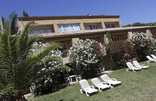 Vallon-Pont-d'Arc Apartment | Trio Retreat in Vallon-Pont-d'Arc