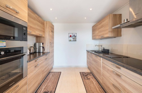 Les Termes House | Two bedroom with pool in Mandelieu