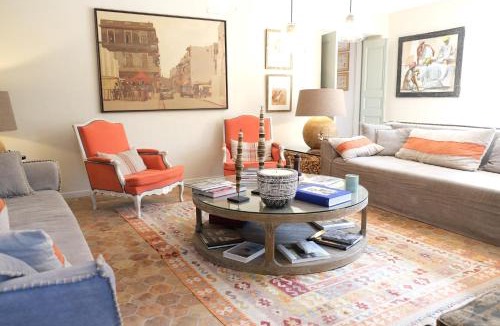 Cavaillon Villa | typical provençal farm house close to l'isle sur la sorgue - 12 persons