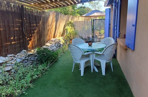 Caremeau Apartment | Un petit coin de paradis dans la garigue Nîmoise 2 pers.