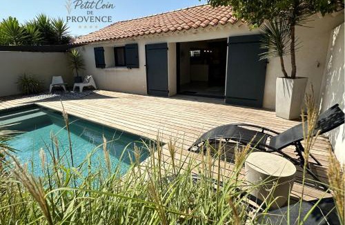 Istres House | Un Petit Coin de Provence - Istres - Maison Contemporaine Avec Piscine Privée Chauffée, Entre Plages Et Provence, Borne 11 kW