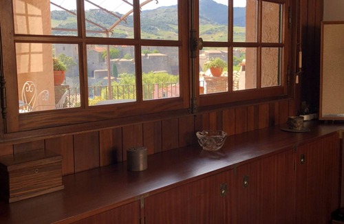 Collioure Villa | Unique house with stunning views of the bay & mountains in old town