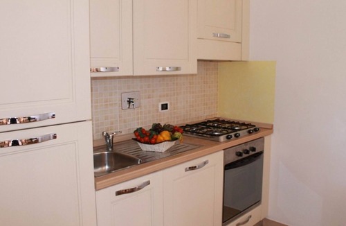 Puntone Apartment | Unterkunft im Erdgeschoss, überdachte Terrasse, Schwimmbad by Interhome