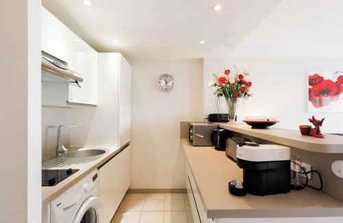 Carnot Apartment | Upstays Bright 1BR 50m² with terrace Cannes center