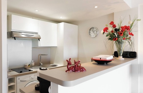 Carnot Apartment | Upstays Bright 1BR 50m² with terrace Cannes center