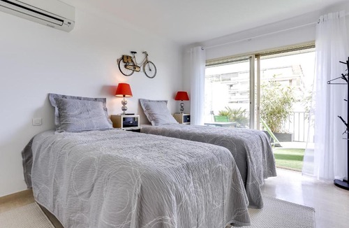 Carnot Apartment | Upstays Sea View Terrace 82m2 Apartment Carnot
