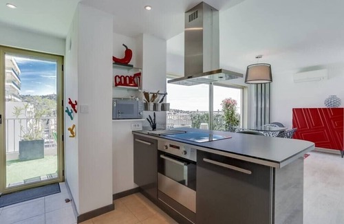 Carnot Apartment | Upstays Sea View Terrace 82m² Apartment Carnot