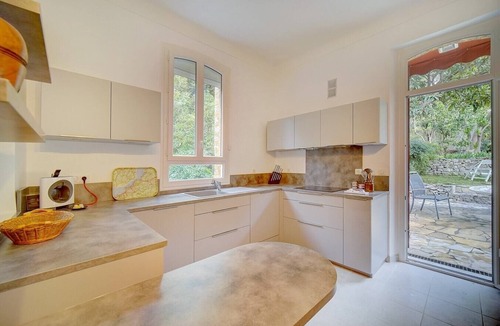 California - Pezou Villa | Upstays Terrace Garden 100m² Villa Center