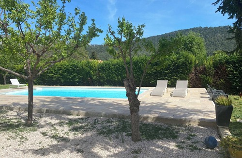 Gemenos Apartment | Vacation apartment T3 with private pool in Gémenos