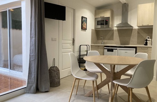 St.-Remy-de-Provence Cottage | Vacation cottage with swimming pool in Saint-Rémy-de-Provence
