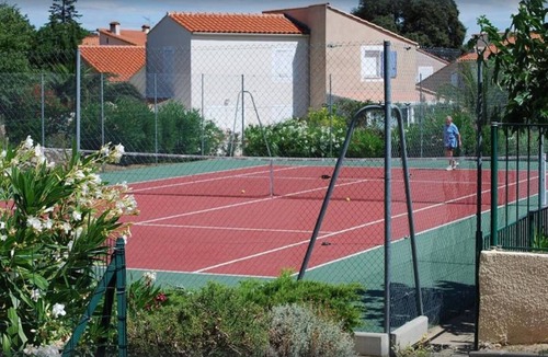 Sorede House | Vacation home for 6, air-conditioned, with shared pool and tennis court