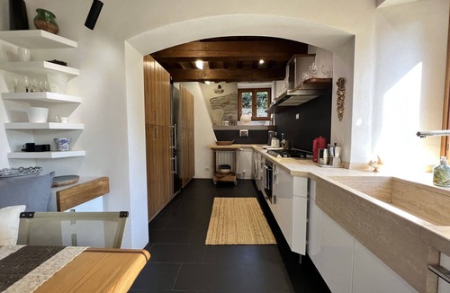 Cortona House | Vacation Home in Cortona with 2 bedrooms sleeps 4