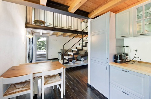 Toscolano Maderno Apartment | Vacation Home "La Casetta Nel Bosco" with Private Terrace & Wi-Fi