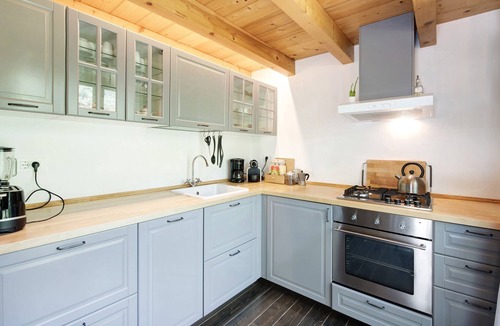 Toscolano Maderno Apartment | Vacation Home "La Casetta Nel Bosco" with Private Terrace & Wi-Fi