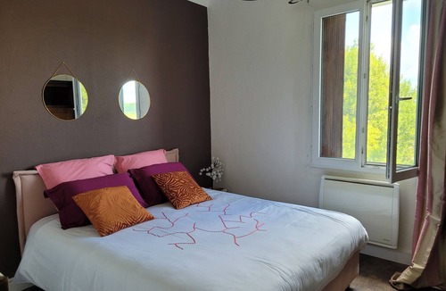 Beaucaire House | Vacation home with pool