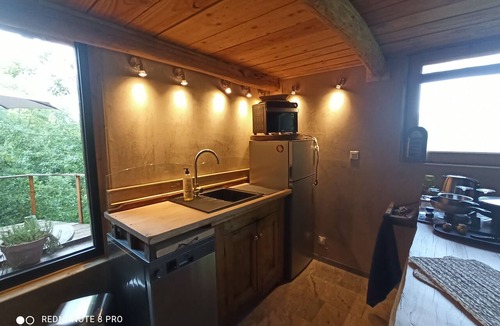 Chateaufort House | Vacation rental 20 minutes from Sisteron for 2 people. Dogs allowed. View of the valley