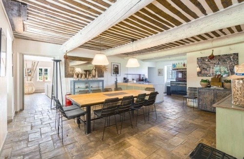 Cavaillon Villa | Vacation rental farm with pool LES VIGNERES LS2-17