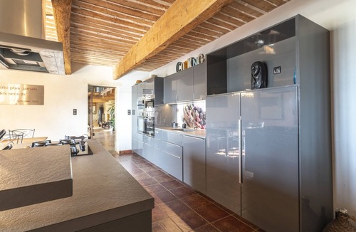 Lamanon Villa | Vacation rental house with pool LAMANON LS1-443