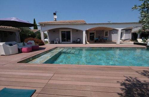 Le Thor Ski Chalet | Vacation rental house with pool LE THOR LS2-5
