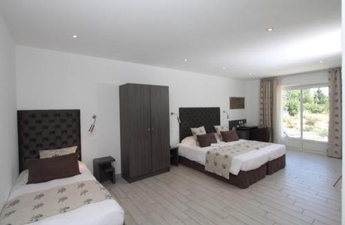 Maussane Hotel | Val Baussenc, The Originals Relais