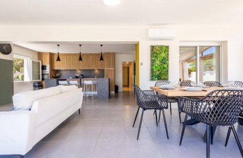 Valras-Plage House | Valras-Loc Villa Familiale avec Piscine