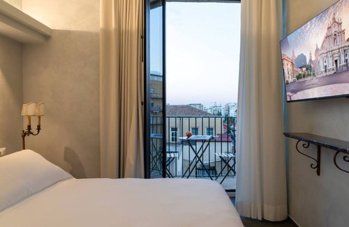 Borgo-Sanzio House | Vasta Charming Rooms- EFESTO classic room with balcony