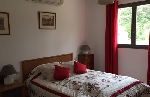 Mas-Blanc-des-Alpilles House | Very beautiful villa at the foot of the Alpilles next to St Rémy de Provence