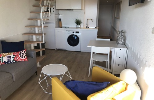 Bormes-Les-Mimosas Apartment | Very beautiful Duplex Apartment SEA VIEW, Pool completely renovated in 2020